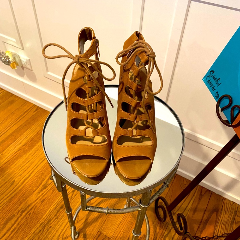 ELEYNA VINCE CAMUTO Sling back sandal